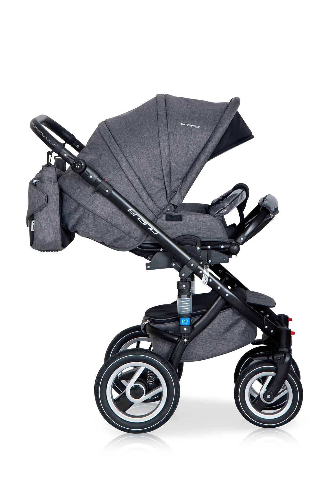 3 In 1 Baby Pram with Infant Car Seat, Carrycot and Pushchair - Blu Retail Group