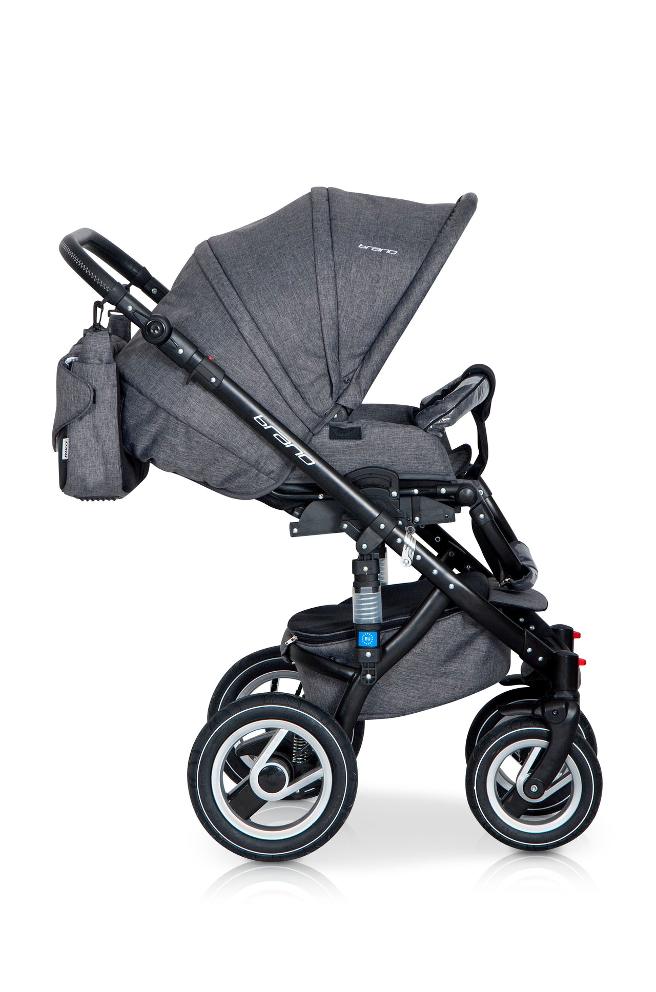 3 In 1 Baby Pram with Infant Car Seat, Carrycot and Pushchair - Blu Retail Group