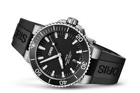 oris-aquis-automatic-300m-mens-watch-Blu Retail Group.jpg